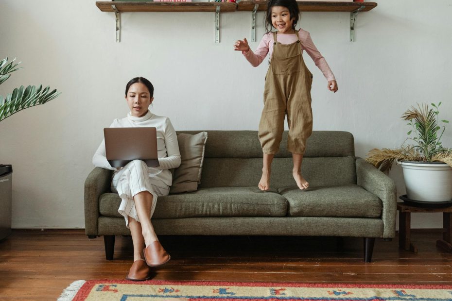 10 Ways to Stay Motivated When Working from Home | HussleTips